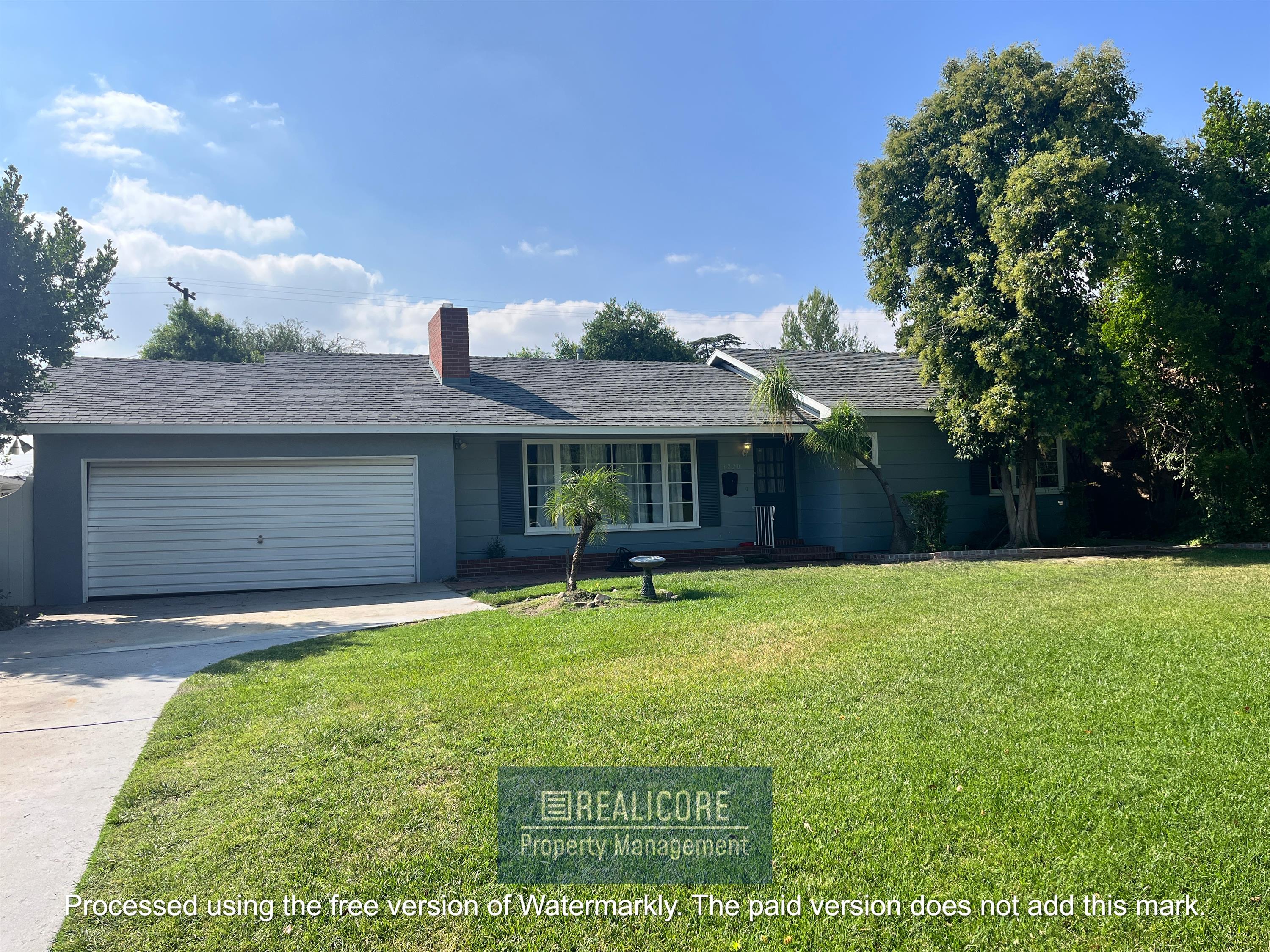3220 Parkside Drive
