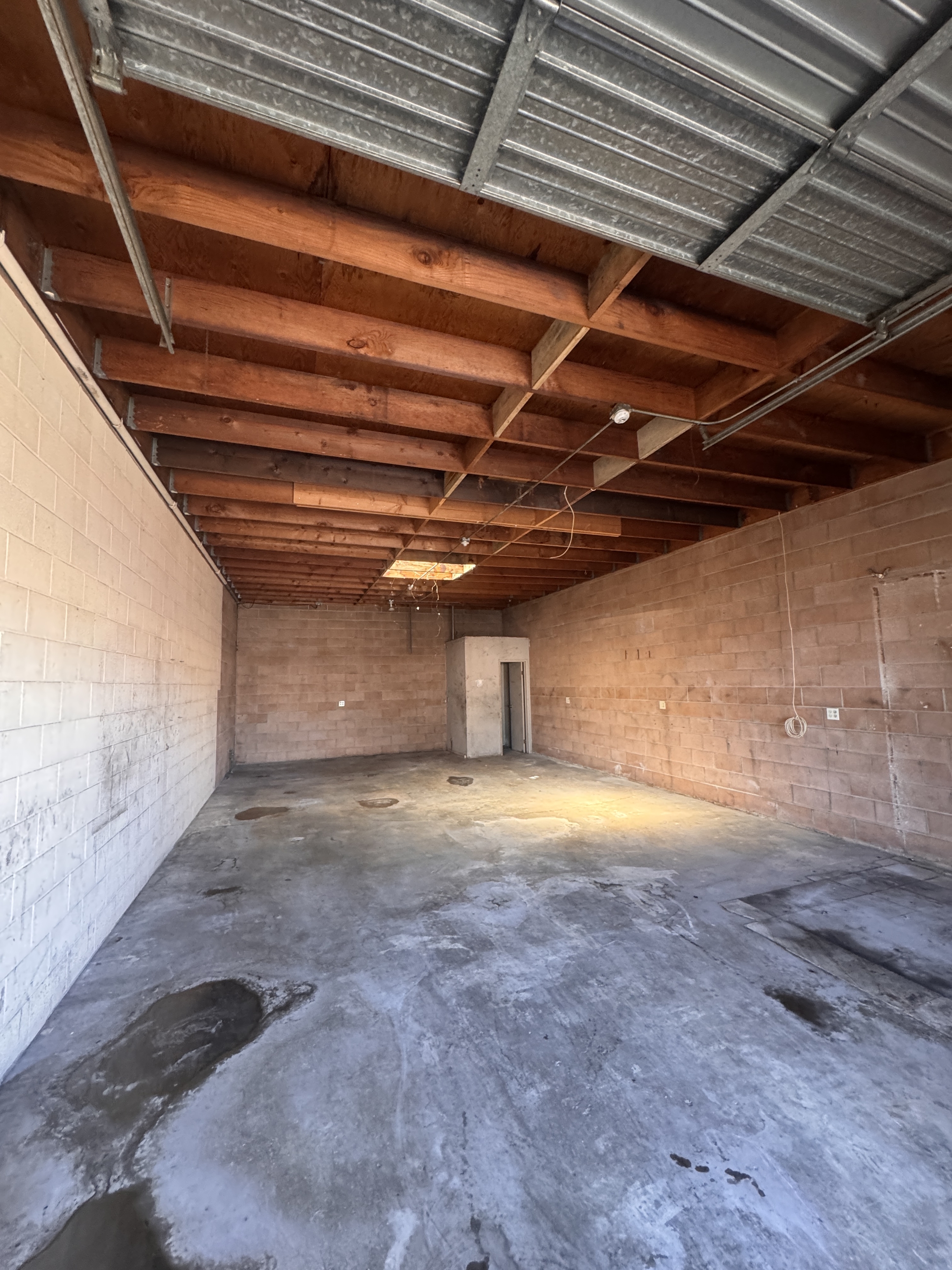 2302 Cabrera Avenue - 2326